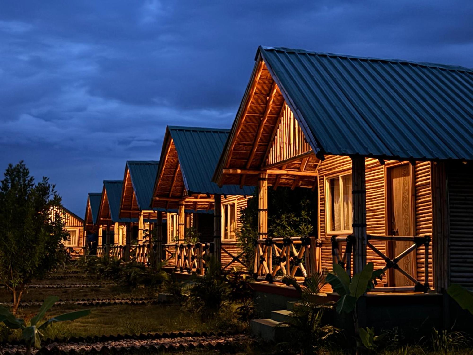 Mowgli'S Cafe Hampi & Guest House 外观 照片