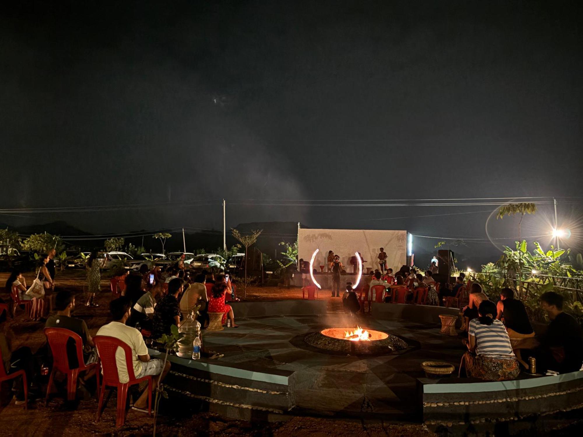 Mowgli'S Cafe Hampi & Guest House 外观 照片