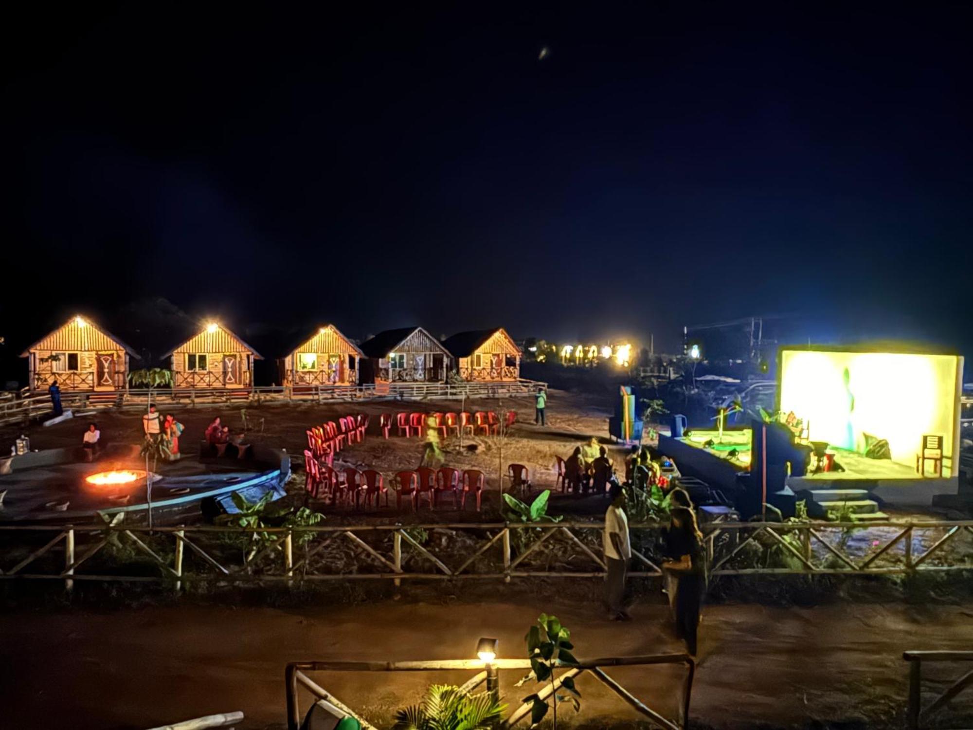 Mowgli'S Cafe Hampi & Guest House 外观 照片