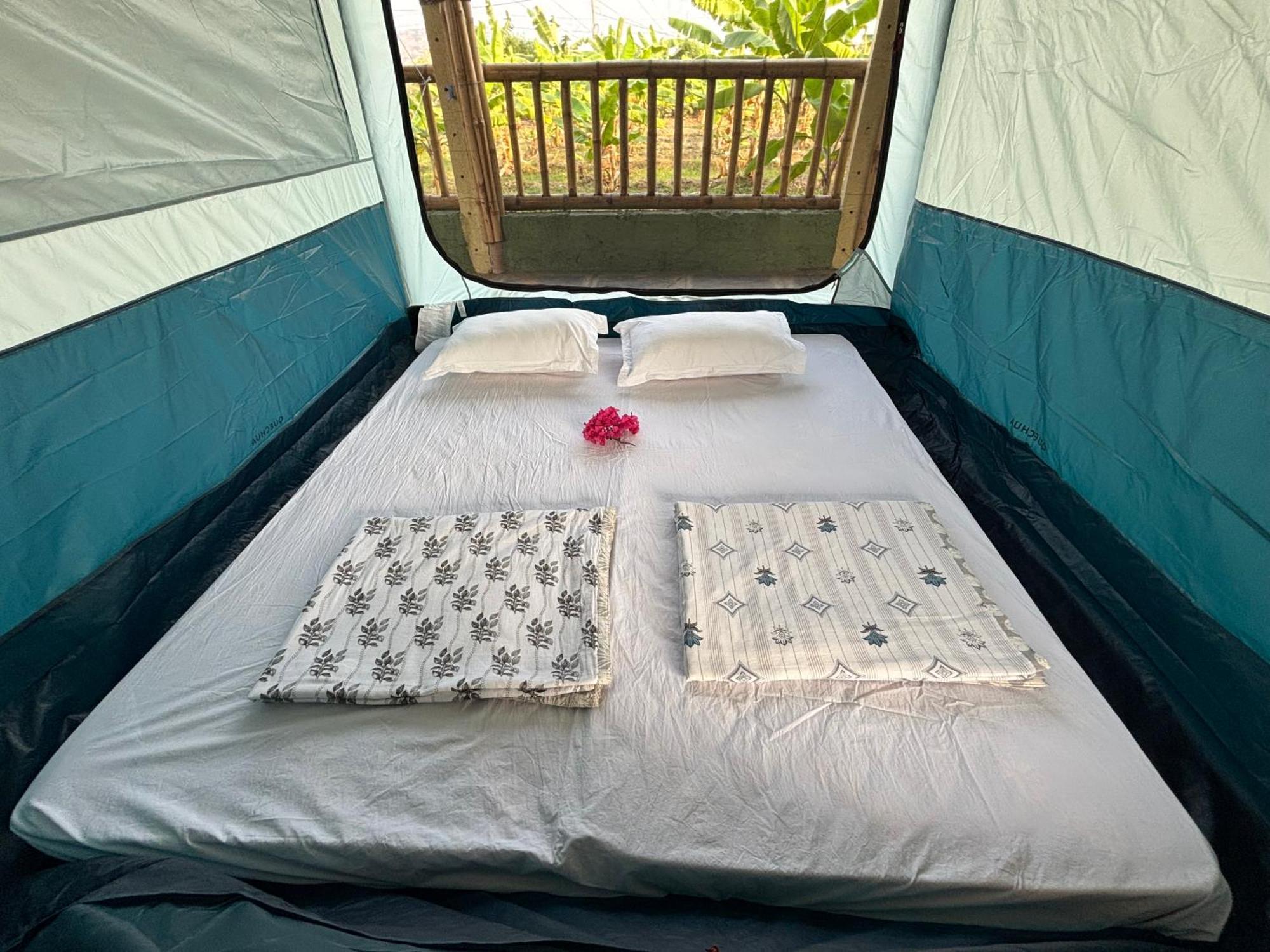Mowgli'S Cafe Hampi & Guest House 外观 照片